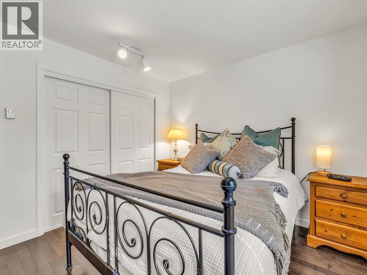 204 6735 Station Hill Court, Burnaby, British Columbia  V3N 4W5 - Photo 11 - R3049655