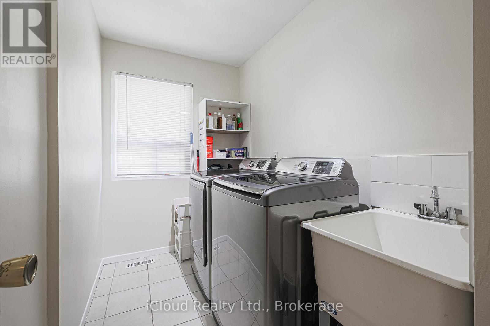 53 - 1667 Albion Road, Toronto, Ontario  M9V 1B7 - Photo 12 - W12413052