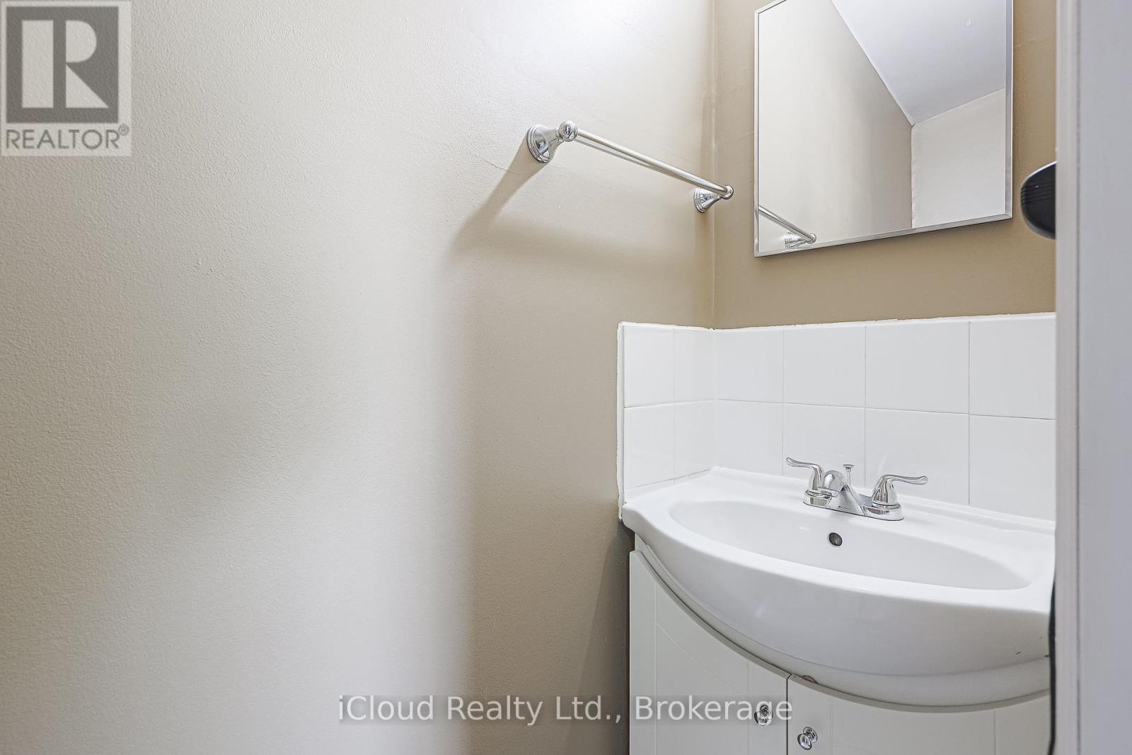53 - 1667 Albion Road, Toronto, Ontario  M9V 1B7 - Photo 30 - W12413052