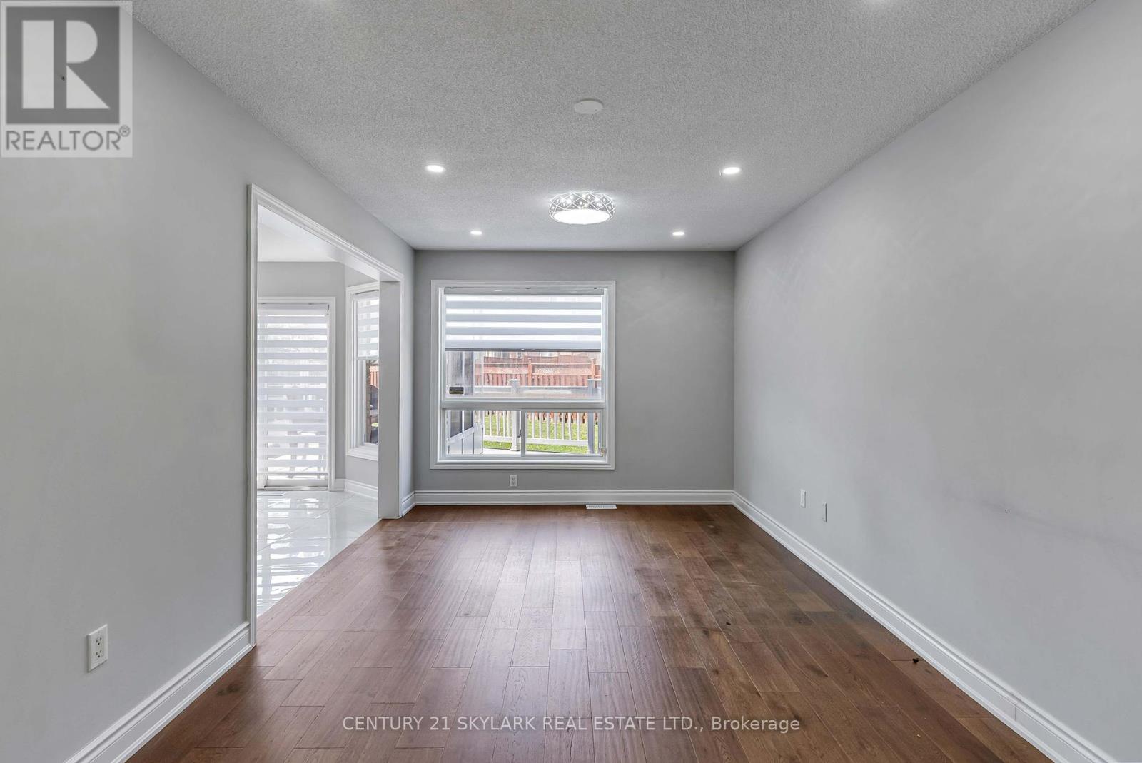 4 Moonstone Court, Brampton (Fletcher's Creek South), Ontario  L6Y 4Z8 - Photo 13 - W12413061