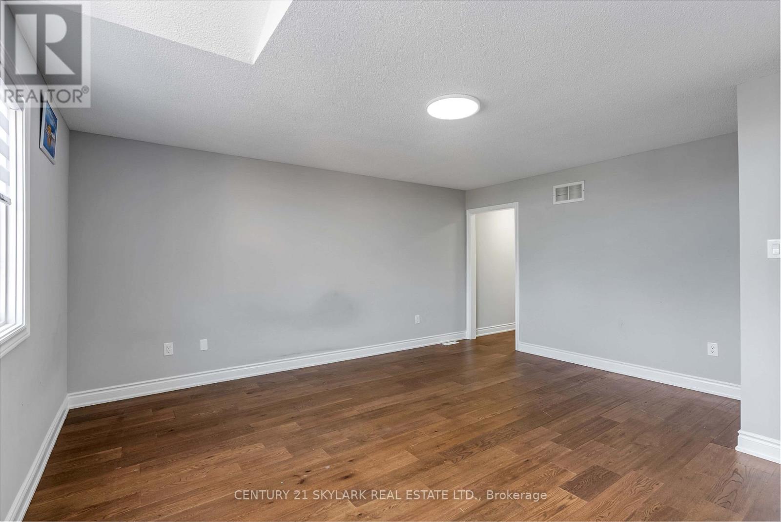 4 Moonstone Court, Brampton (Fletcher's Creek South), Ontario  L6Y 4Z8 - Photo 19 - W12413061