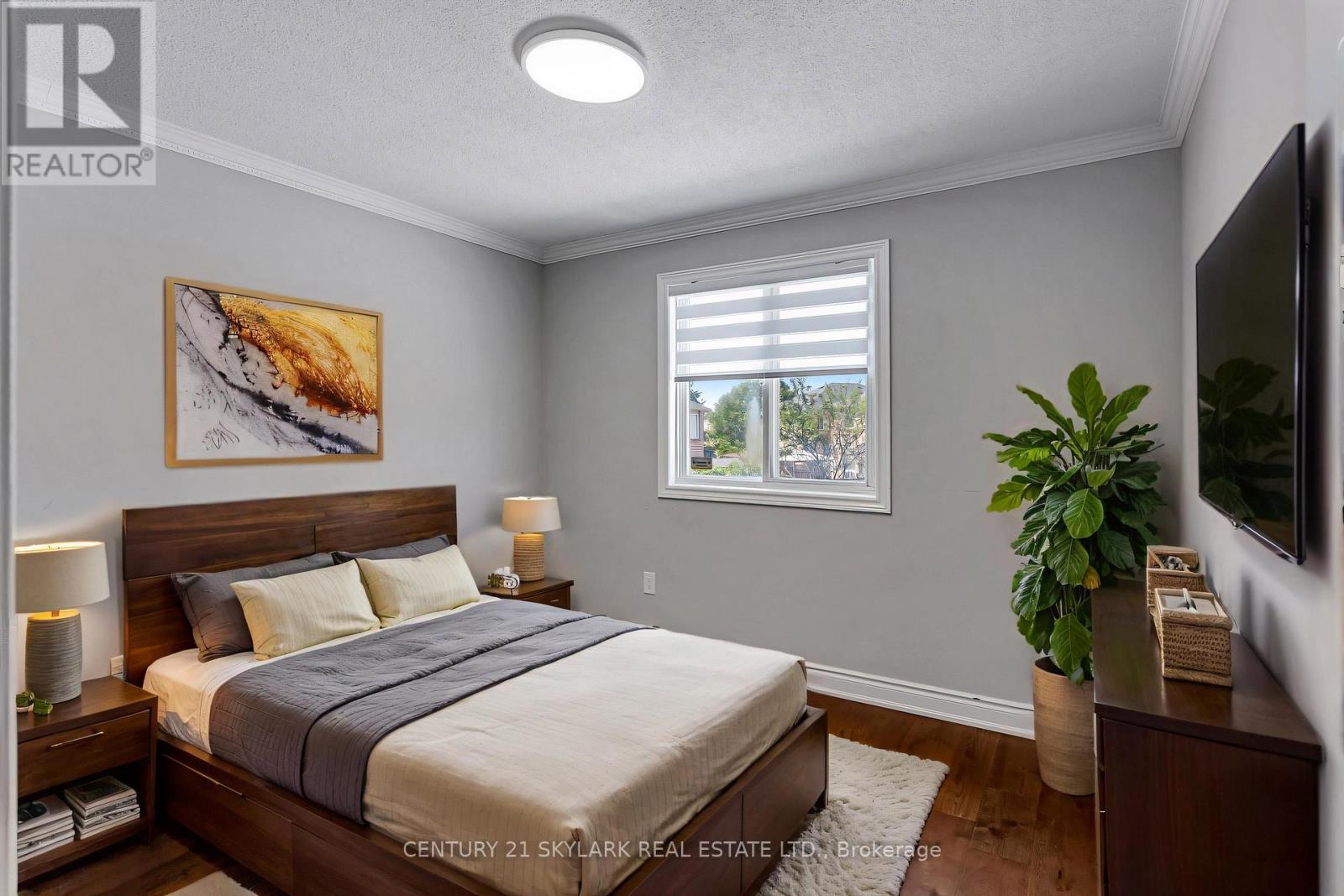 4 Moonstone Court, Brampton (Fletcher's Creek South), Ontario  L6Y 4Z8 - Photo 24 - W12413061