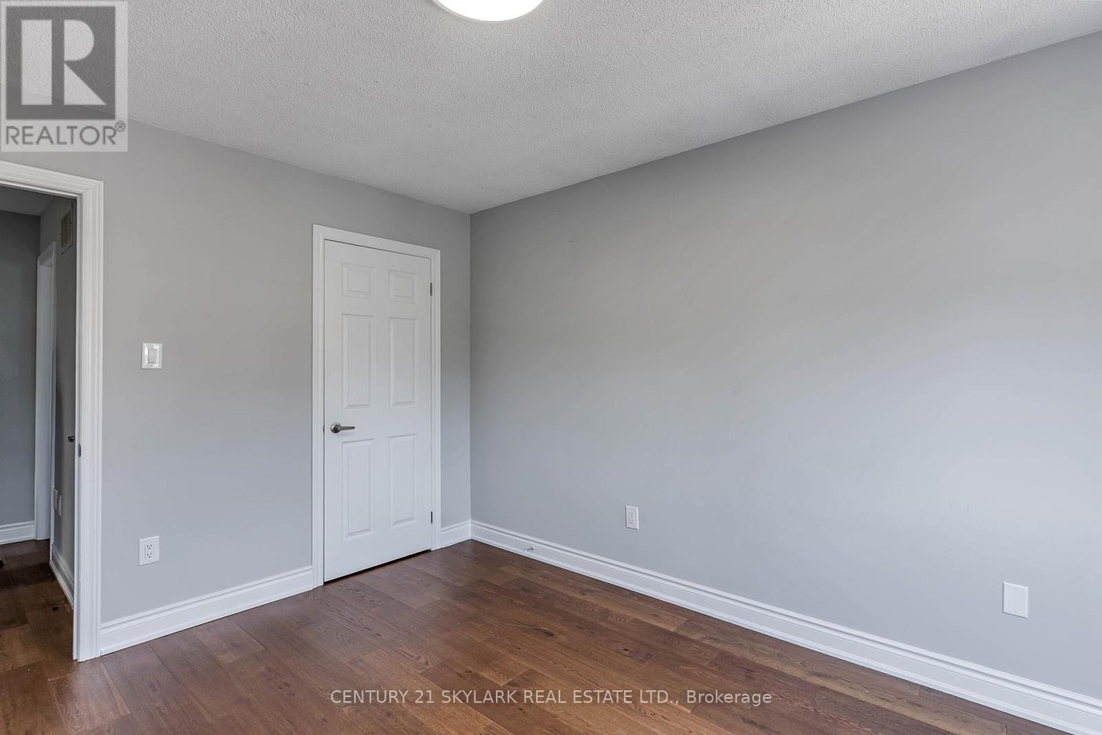 4 Moonstone Court, Brampton (Fletcher's Creek South), Ontario  L6Y 4Z8 - Photo 27 - W12413061