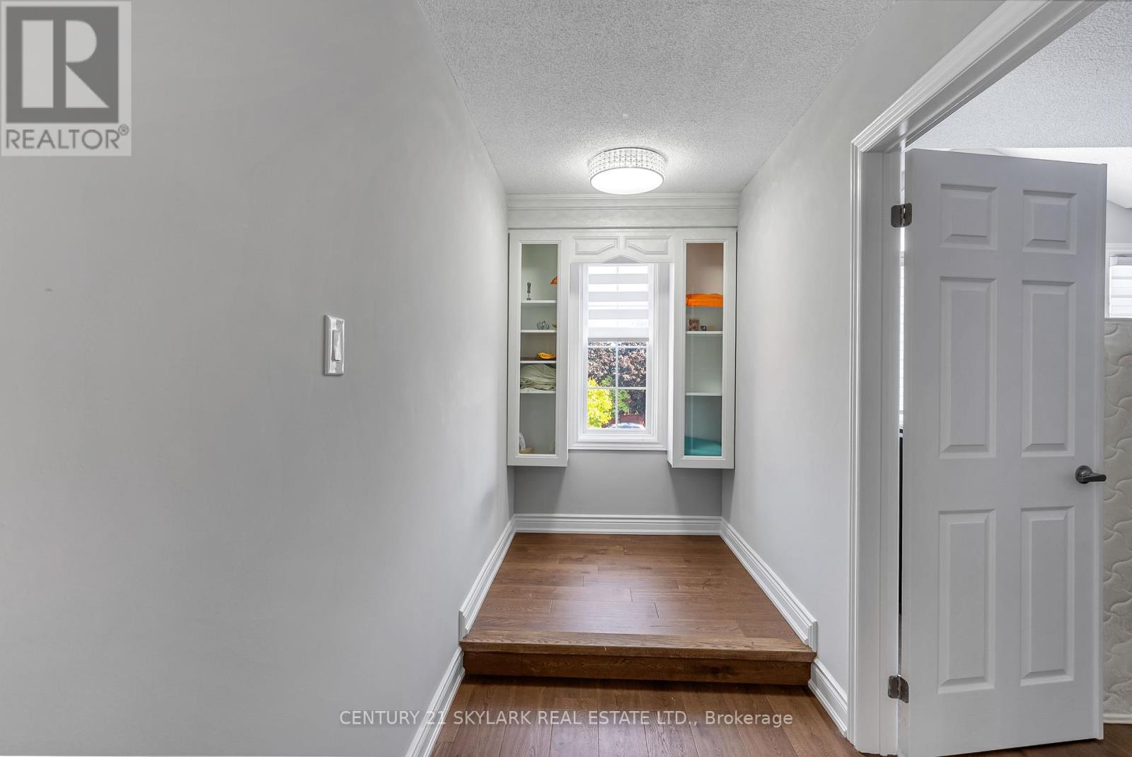 4 Moonstone Court, Brampton (Fletcher's Creek South), Ontario  L6Y 4Z8 - Photo 29 - W12413061