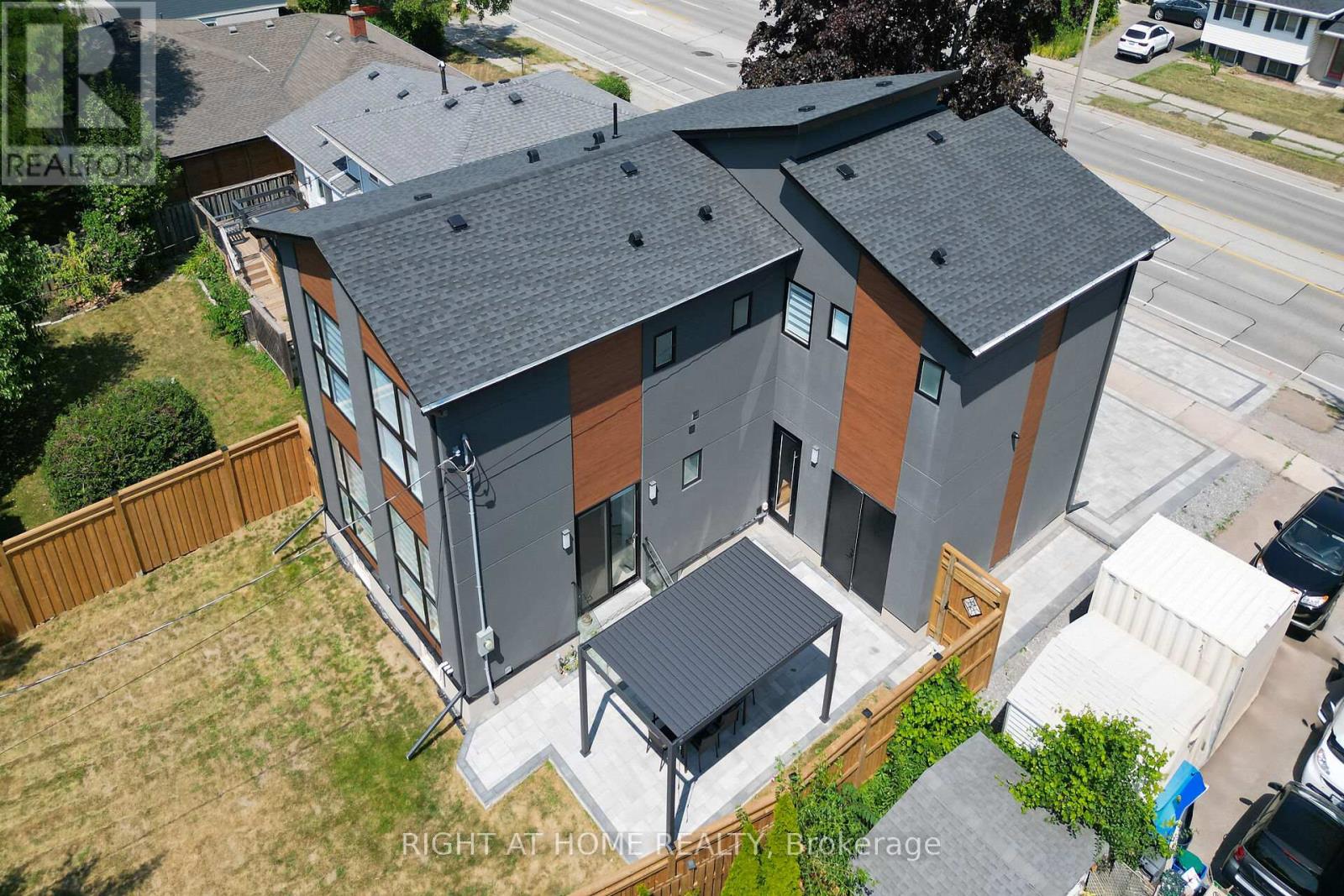 584 Walkers Line, Burlington, Ontario  L7N 2E5 - Photo 7 - W12413079