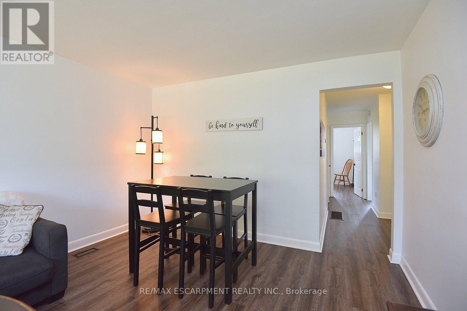 1384 Niels Avenue, Burlington, Ontario  L7P 2E4 - Photo 13 - W12413143