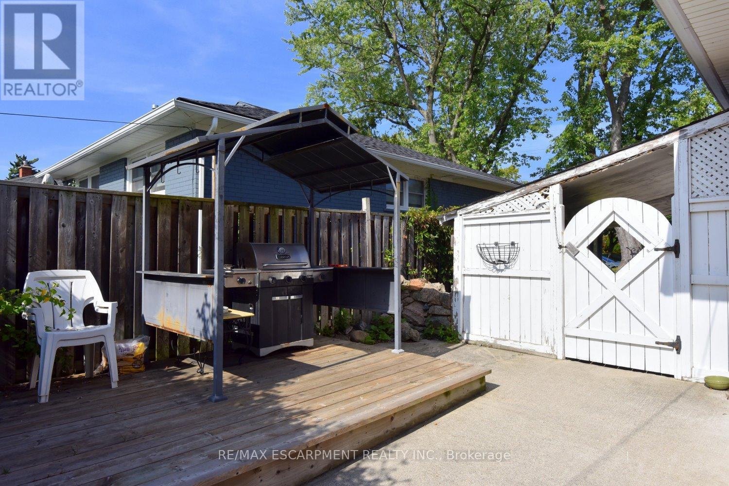 1384 Niels Avenue, Burlington, Ontario  L7P 2E4 - Photo 34 - W12413143