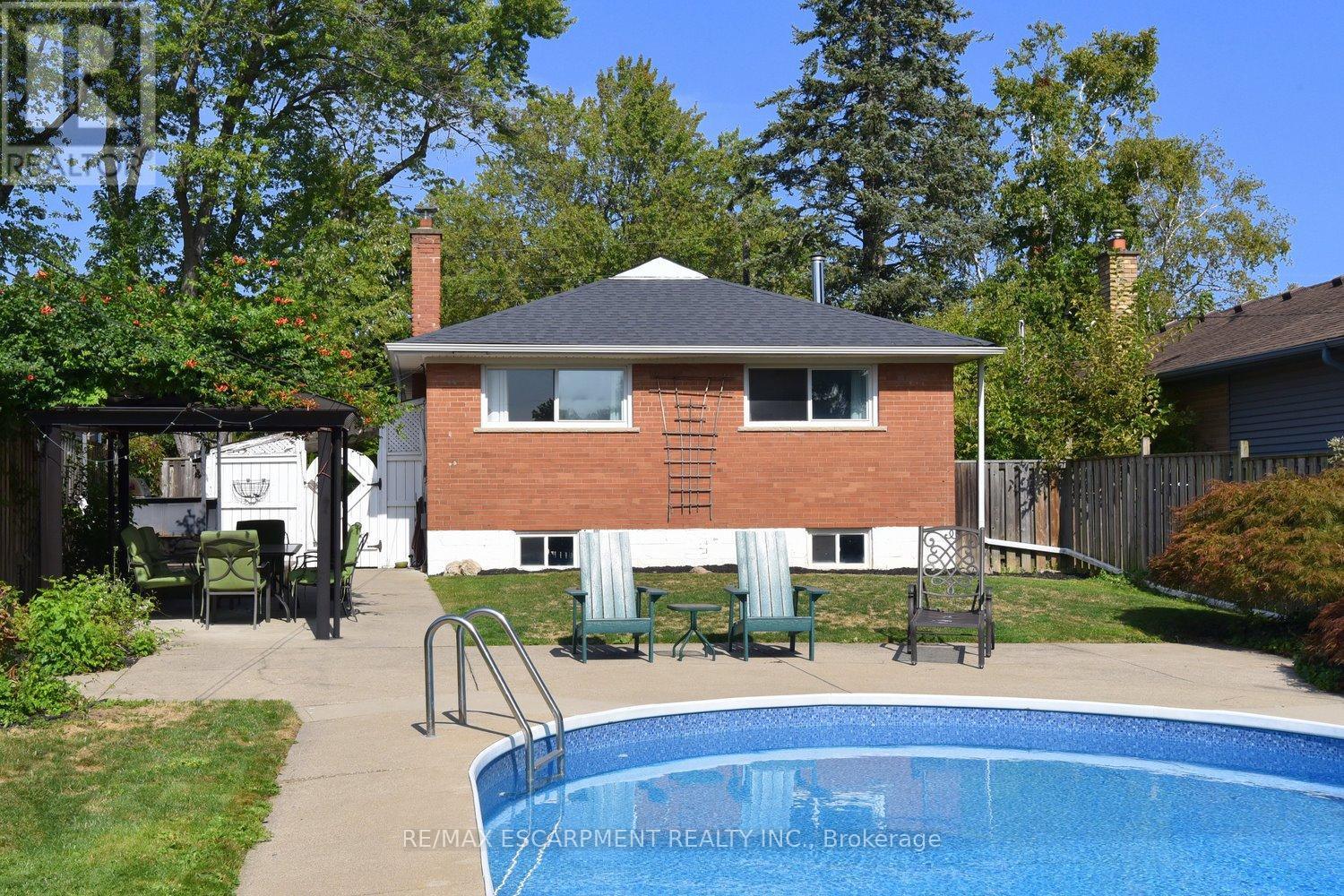1384 Niels Avenue, Burlington, Ontario  L7P 2E4 - Photo 42 - W12413143