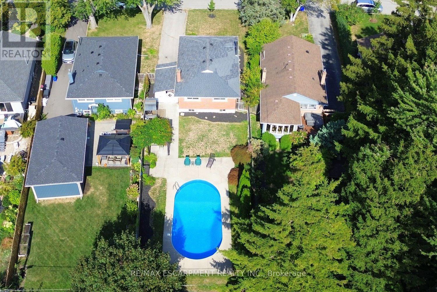 1384 Niels Avenue, Burlington, Ontario  L7P 2E4 - Photo 44 - W12413143