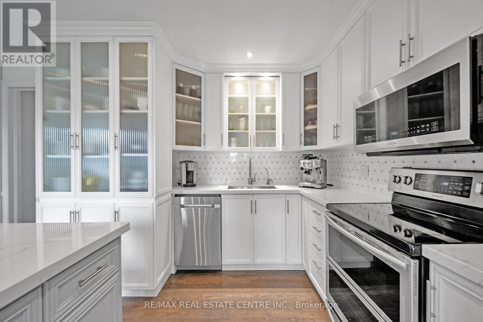 8438 Ninth Line, Halton Hills, Ontario  L0P 1K0 - Photo 14 - W12413147