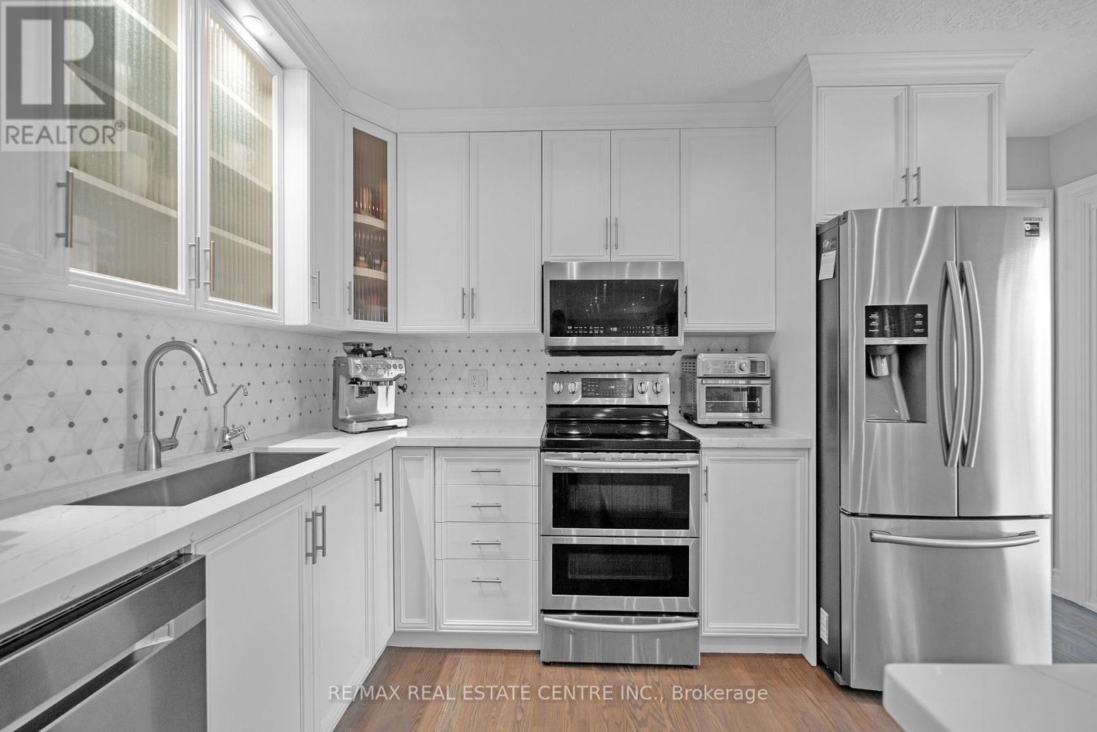 8438 Ninth Line, Halton Hills, Ontario  L0P 1K0 - Photo 15 - W12413147