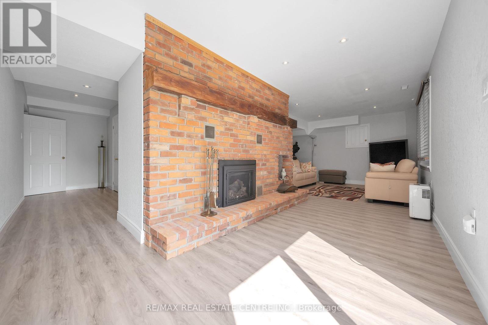 8438 Ninth Line, Halton Hills, Ontario  L0P 1K0 - Photo 27 - W12413147