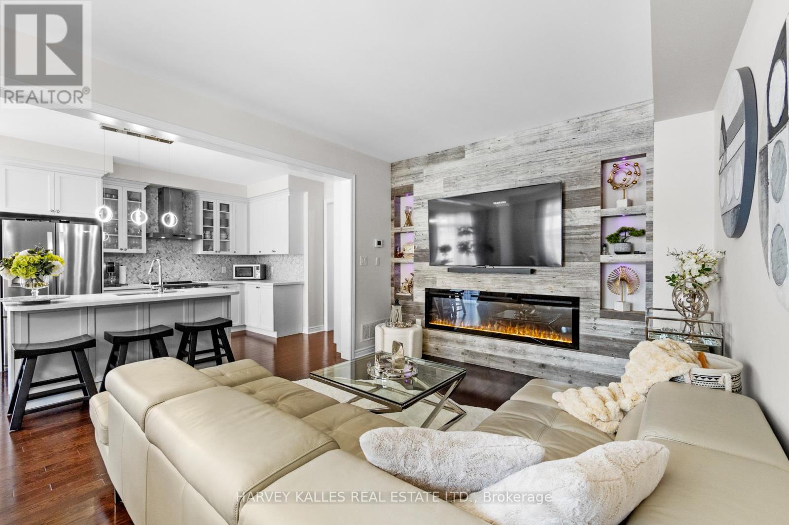 235 Harold Dent Trail N, Oakville, Ontario  L6M 1S3 - Photo 11 - W12413158