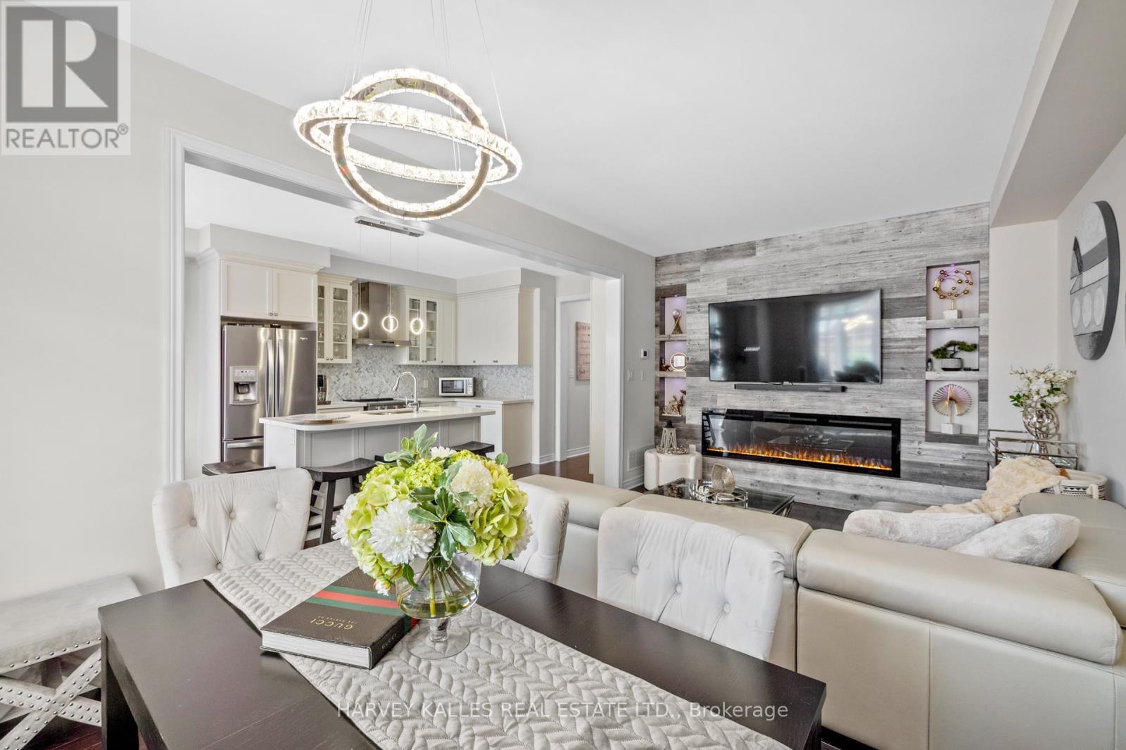235 Harold Dent Trail N, Oakville, Ontario  L6M 1S3 - Photo 14 - W12413158