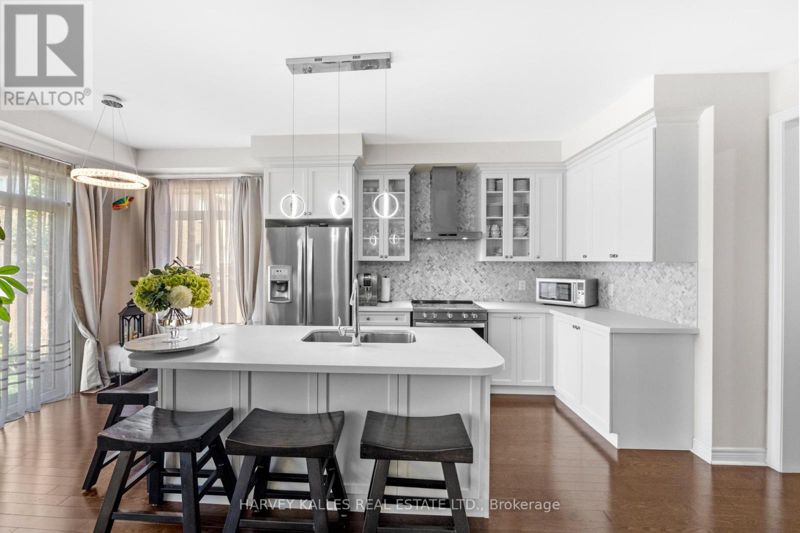 235 Harold Dent Trail N, Oakville, Ontario  L6M 1S3 - Photo 15 - W12413158