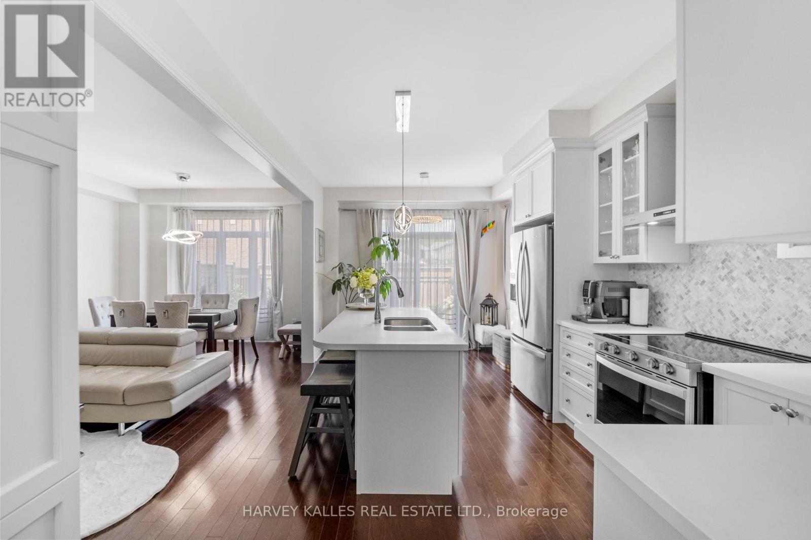 235 Harold Dent Trail N, Oakville, Ontario  L6M 1S3 - Photo 18 - W12413158