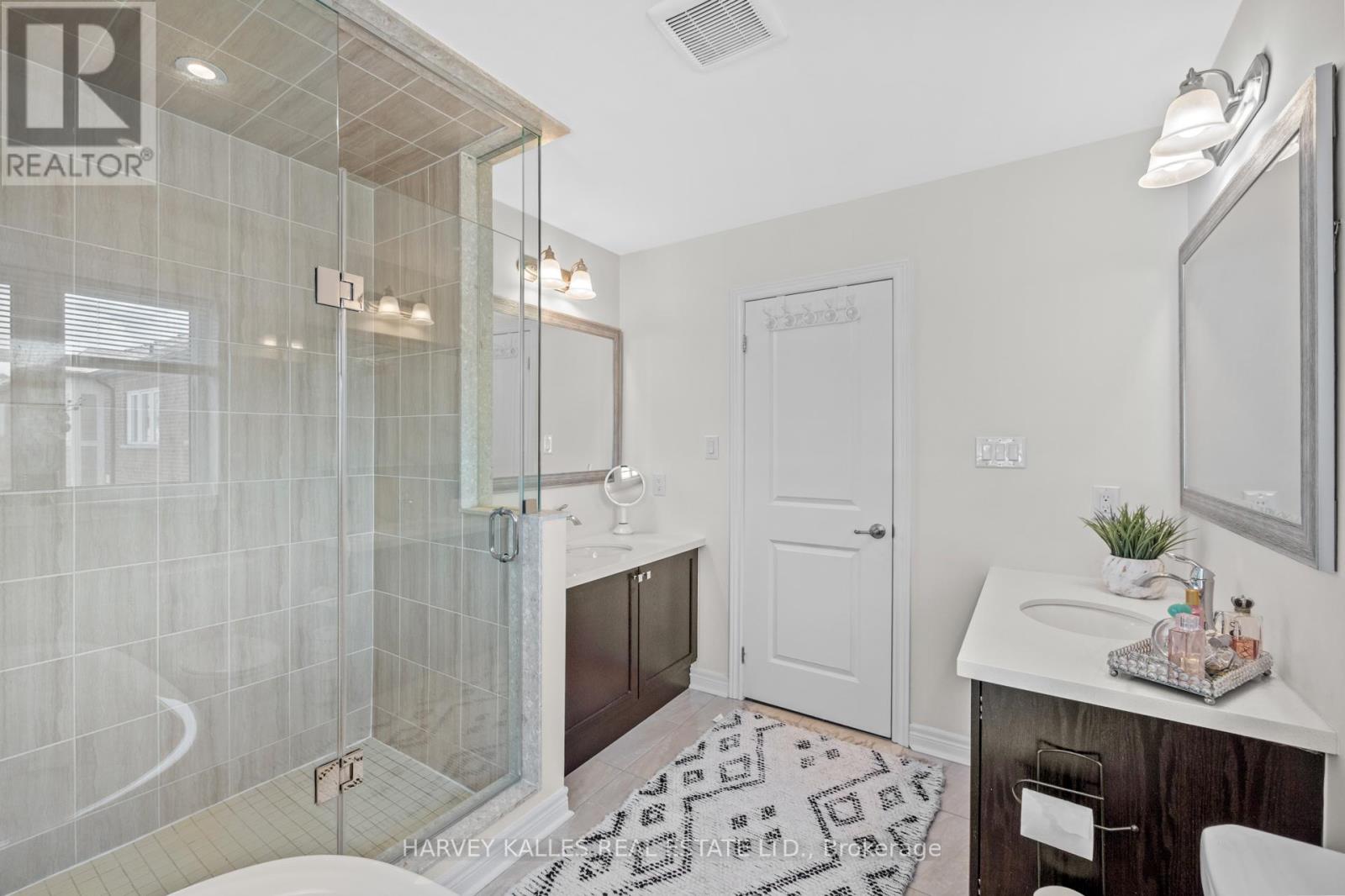 235 Harold Dent Trail N, Oakville, Ontario  L6M 1S3 - Photo 24 - W12413158