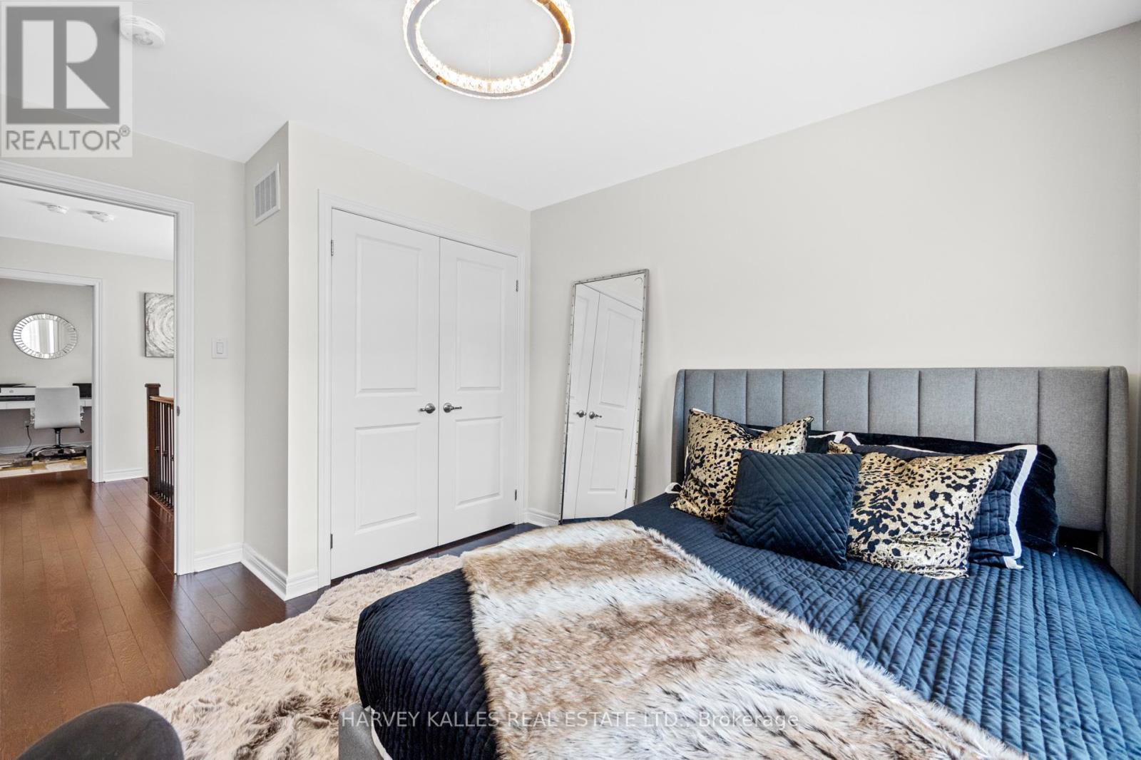 235 Harold Dent Trail N, Oakville, Ontario  L6M 1S3 - Photo 29 - W12413158