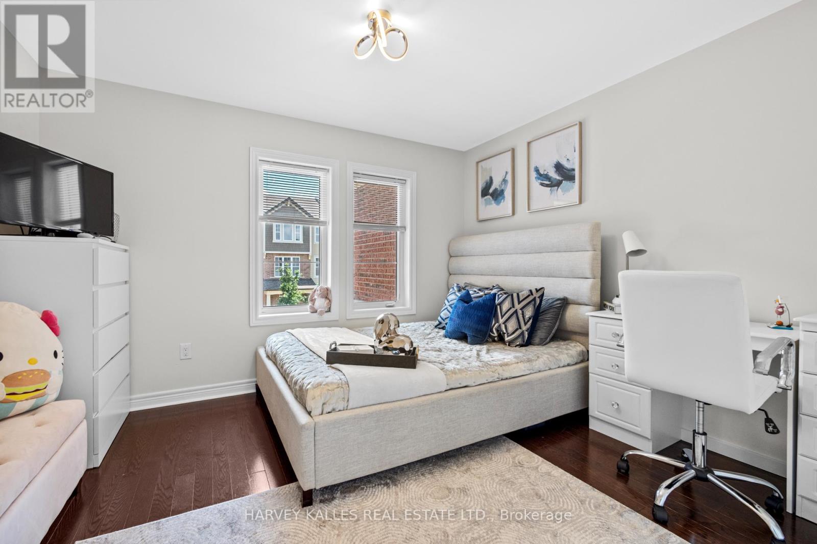 235 Harold Dent Trail N, Oakville, Ontario  L6M 1S3 - Photo 31 - W12413158