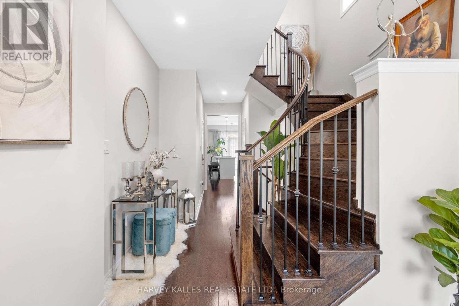 235 Harold Dent Trail N, Oakville, Ontario  L6M 1S3 - Photo 7 - W12413158