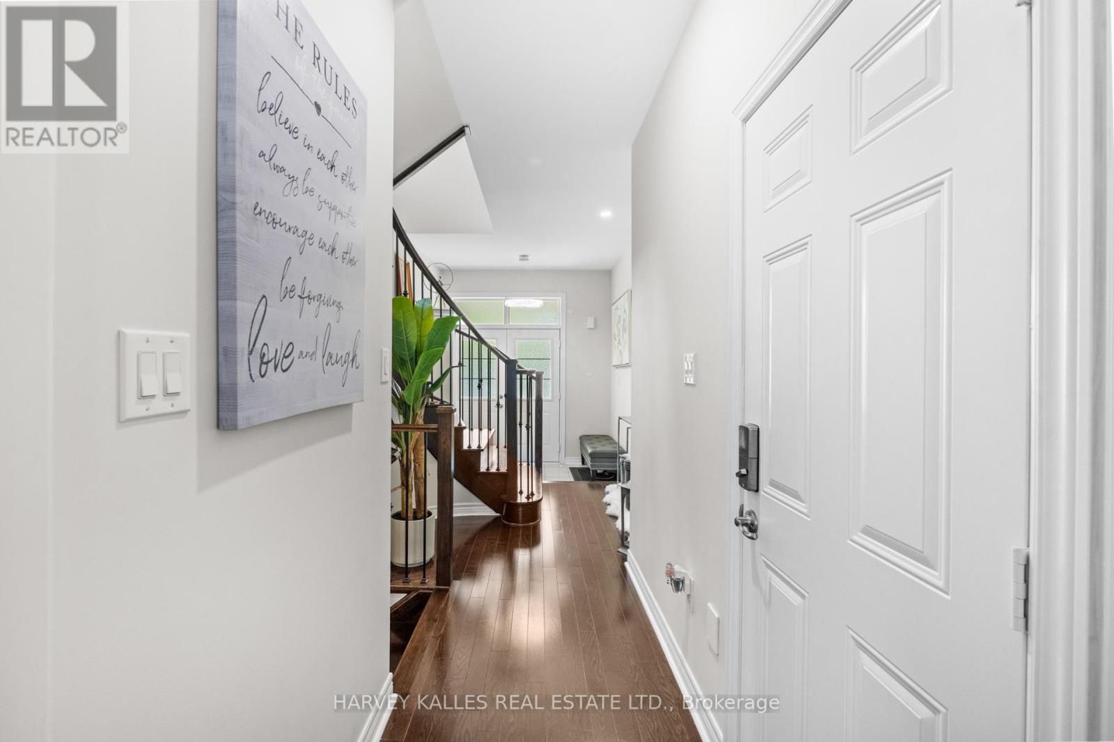 235 Harold Dent Trail N, Oakville, Ontario  L6M 1S3 - Photo 8 - W12413158