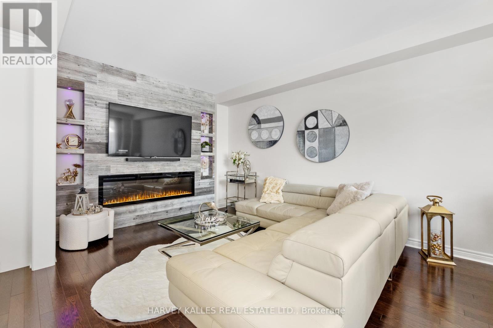 235 Harold Dent Trail N, Oakville, Ontario  L6M 1S3 - Photo 9 - W12413158