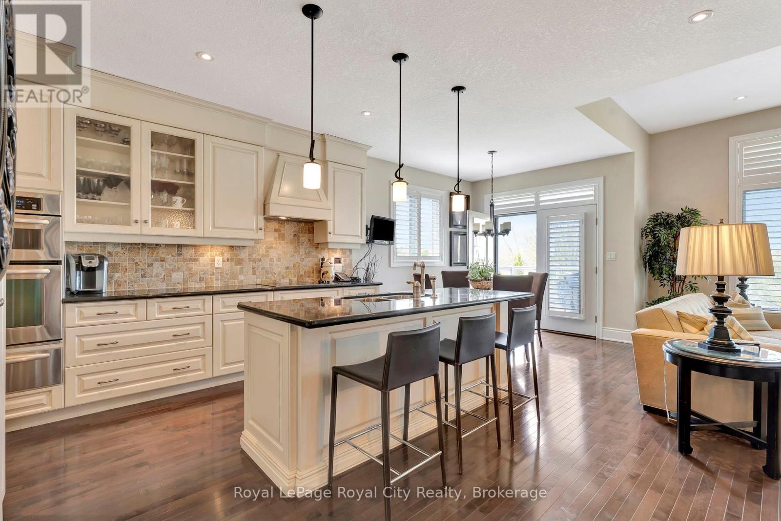 74 Aberfoyle Mill Crescent, Puslinch, Ontario  N0B 2J0 - Photo 10 - X12311970