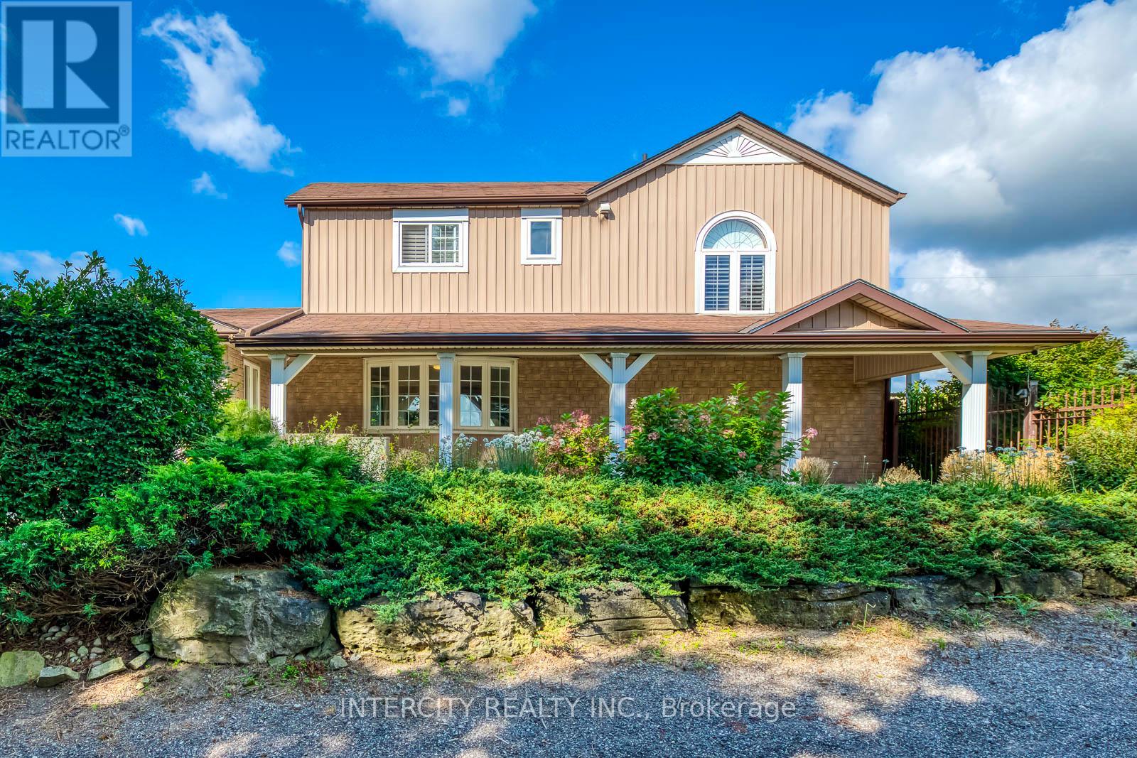2764 GOVERNORS ROAD, Hamilton, Ontario