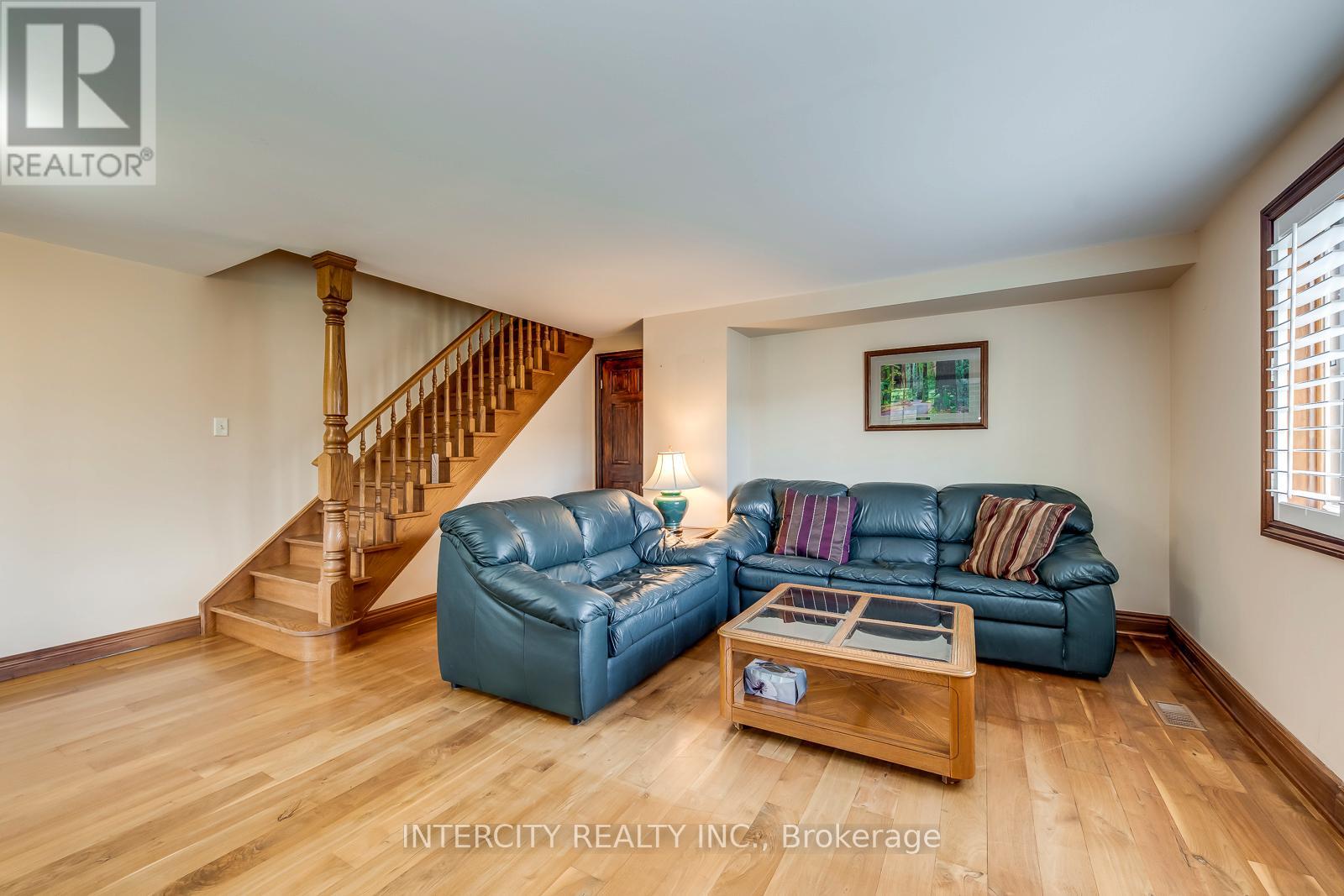 2764 Governors Road, Hamilton, Ontario  L0R 1T0 - Photo 17 - X12413063
