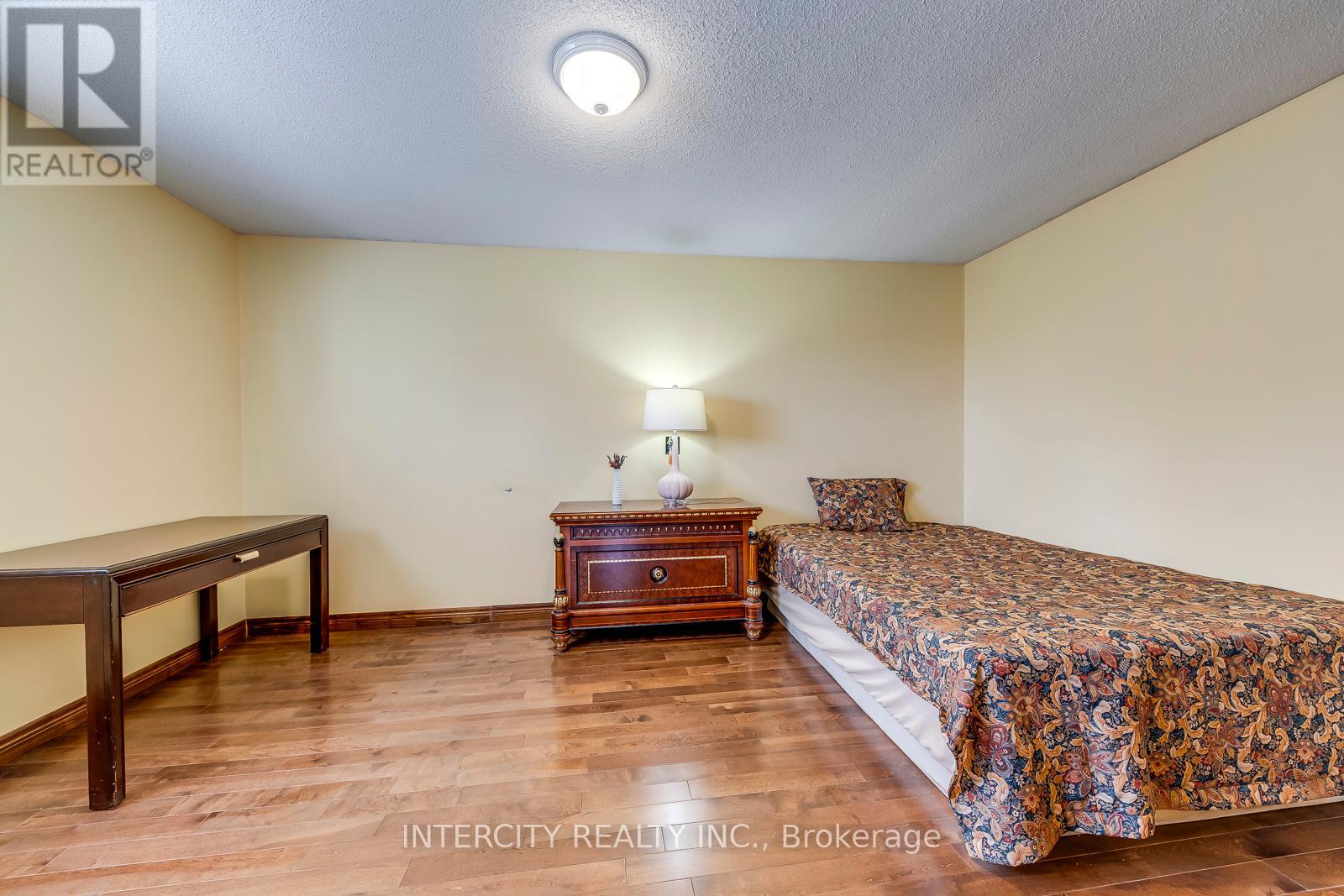 2764 Governors Road, Hamilton, Ontario  L0R 1T0 - Photo 26 - X12413063