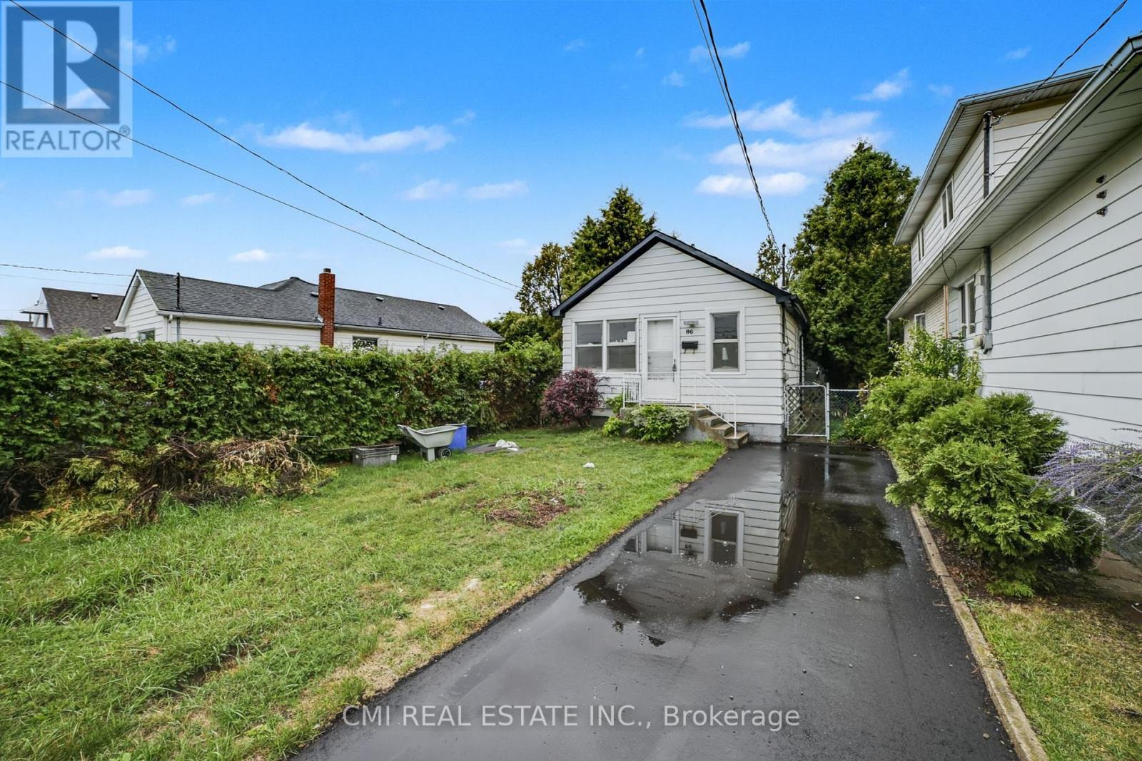 86 Adair Avenue S, Hamilton, Ontario  L8K 3S5 - Photo 1 - X12413124