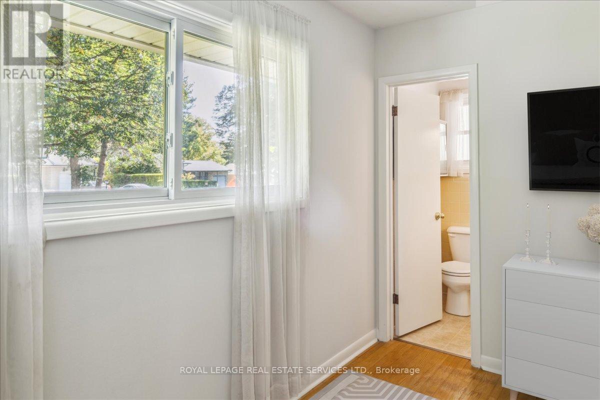 25 Regency Road, London North (North L), Ontario  N6H 4A7 - Photo 19 - X12413152