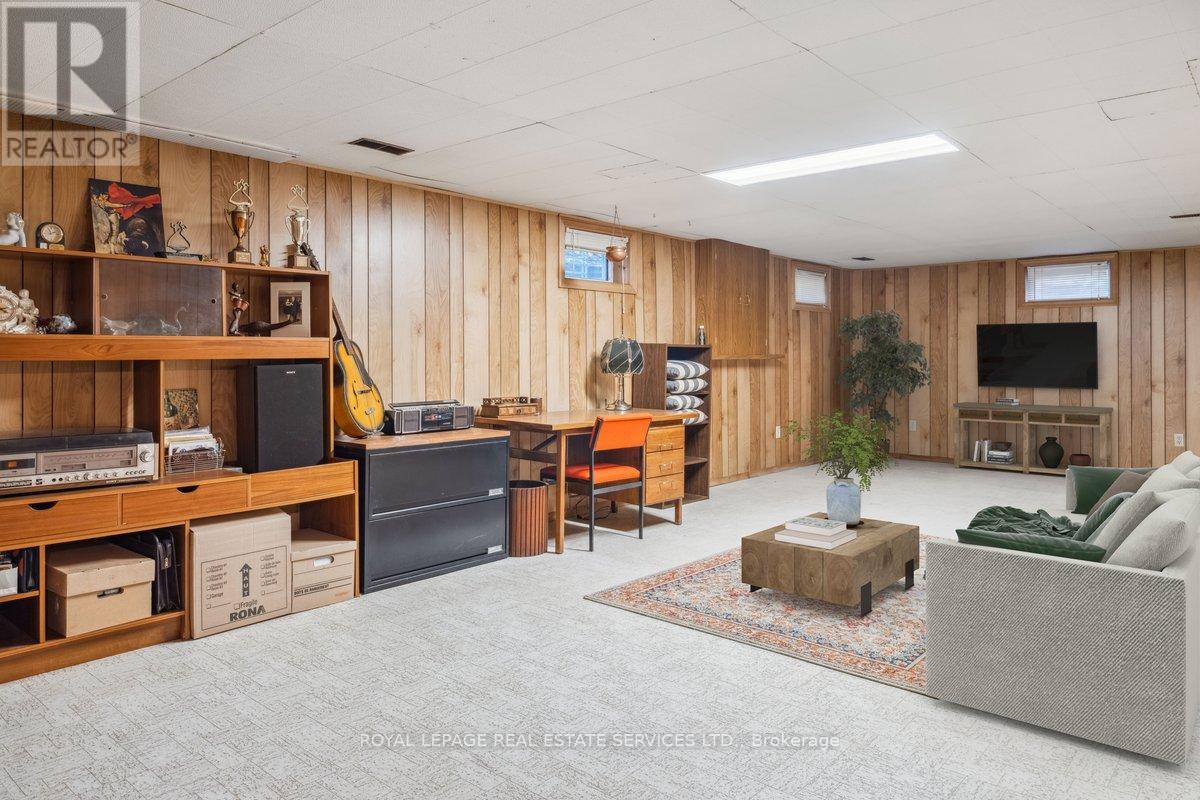 25 Regency Road, London North (North L), Ontario  N6H 4A7 - Photo 25 - X12413152