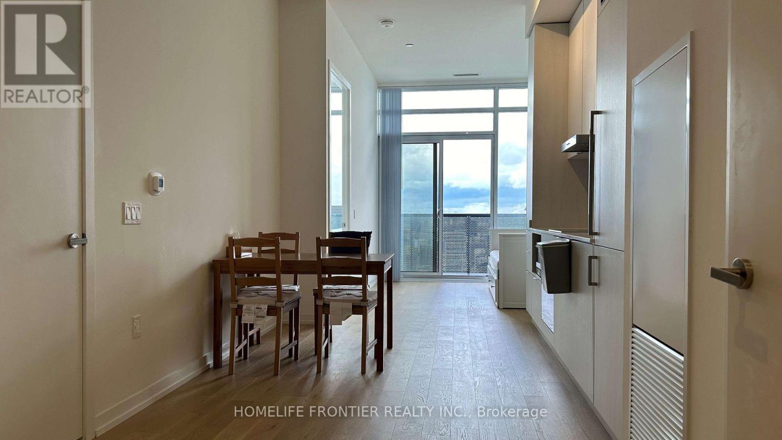 Ph102 - 138 Downes Street, Toronto, Ontario  M5E 0E4 - Photo 4 - C12413204