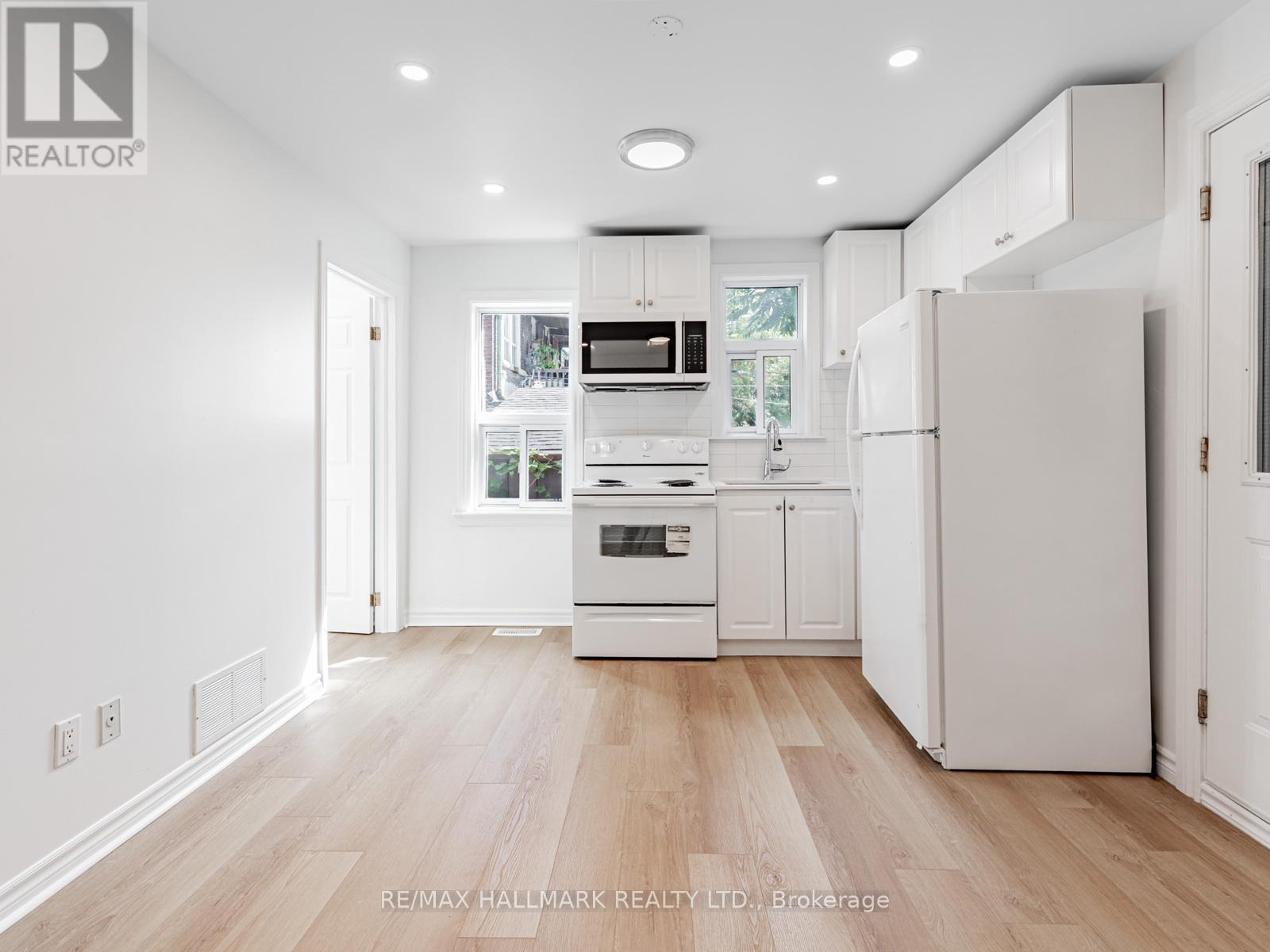 8 Redwood Avenue, Toronto (Greenwood-Coxwell), Ontario  M4L 2S6 - Photo 27 - E12413199