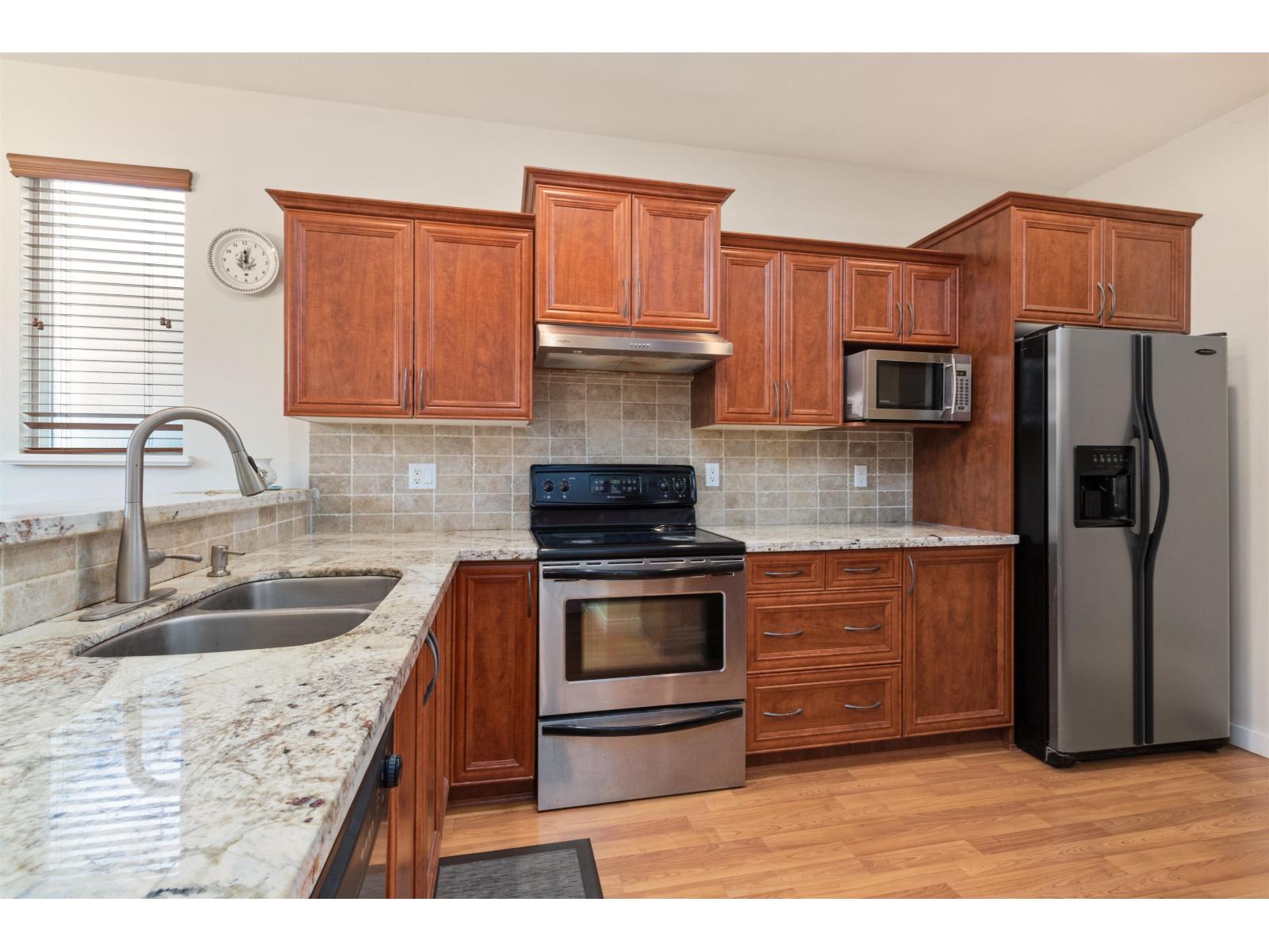 8421 209 Street, Langley, British Columbia  V2Y 0A3 - Photo 7 - R3049717