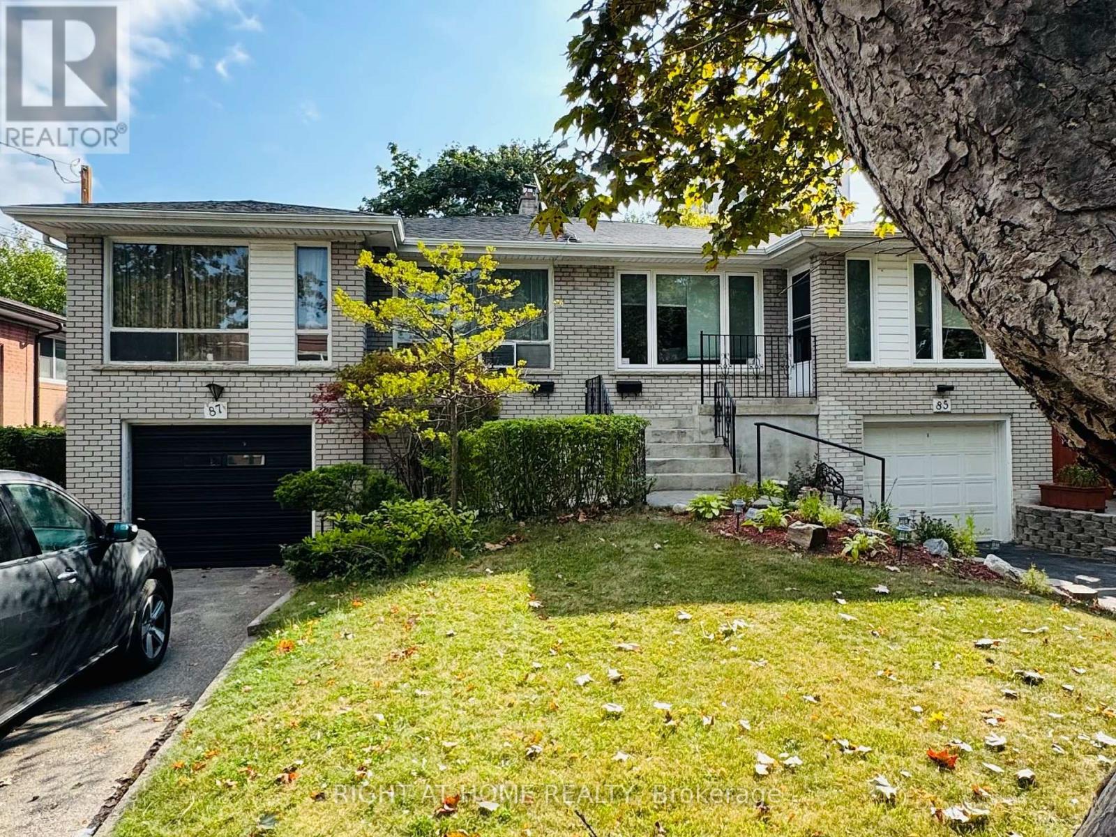 87 FENELON DRIVE, Toronto, Ontario