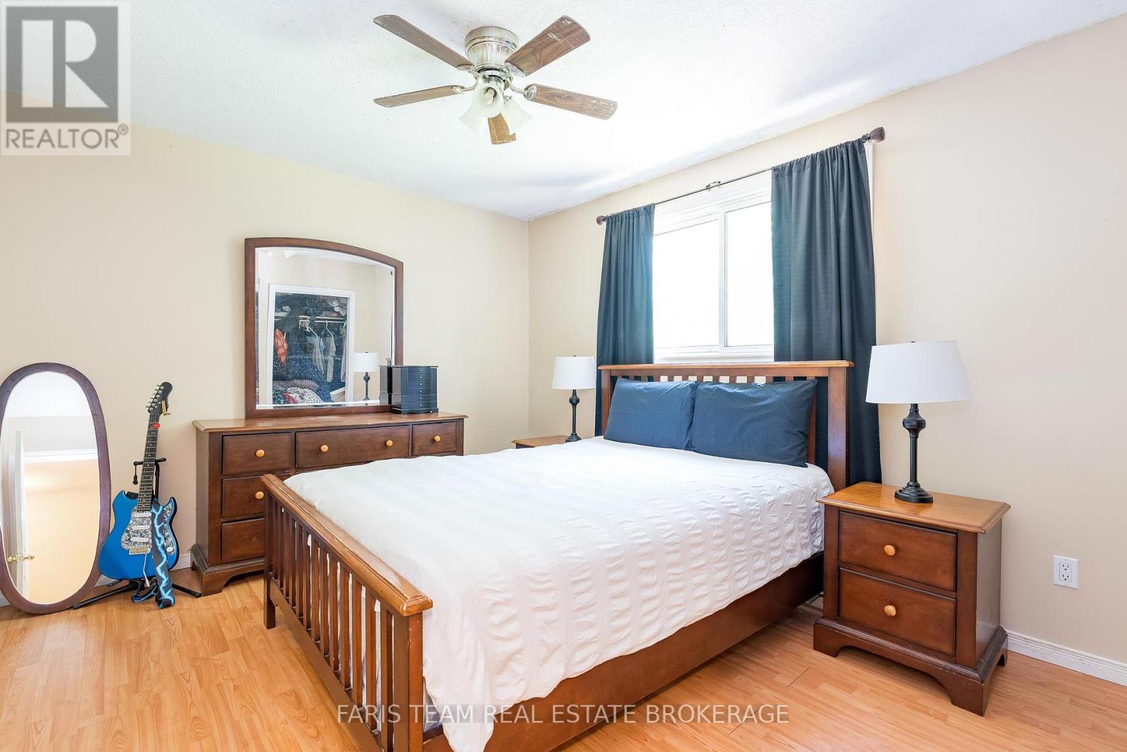 111 Burke Street, Penetanguishene, Ontario  L9M 1B2 - Photo 10 - S12413209
