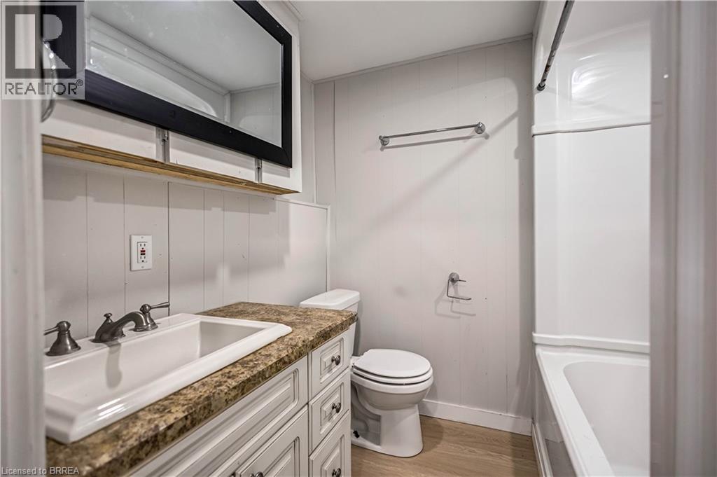 10 Harris Avenue, Brantford, Ontario  N3R 2E9 - Photo 32 - 40769795
