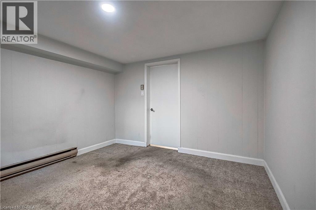 10 Harris Avenue, Brantford, Ontario  N3R 2E9 - Photo 38 - 40769795