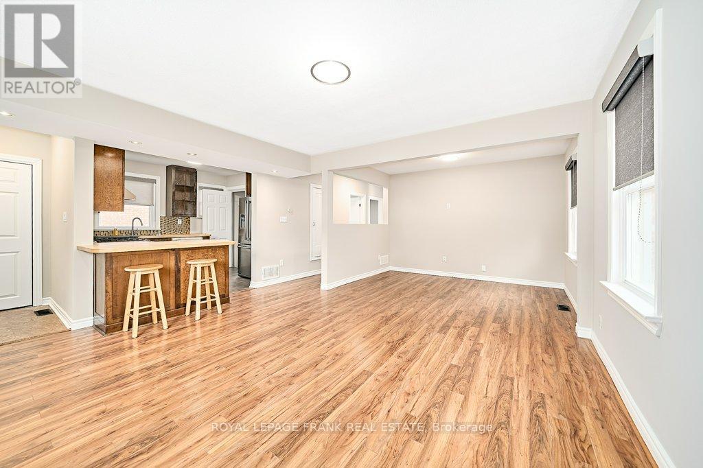 305 James Street, Whitby, Ontario  L1N 1G4 - Photo 6 - E12413384