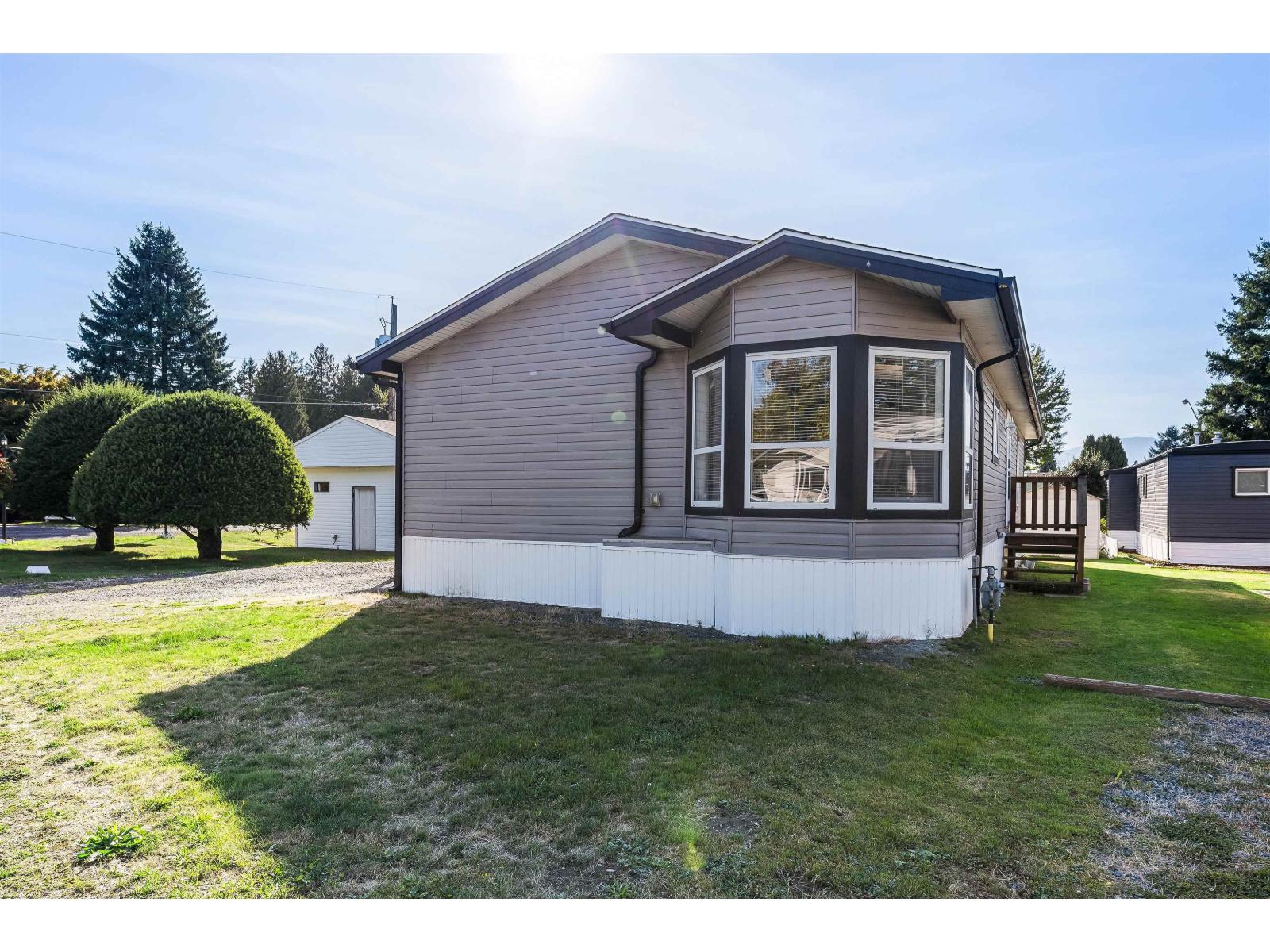 37 6035 Vedder Road, Sardis South, Chilliwack, British Columbia  V2R 1E5 - Photo 3 - R3049658