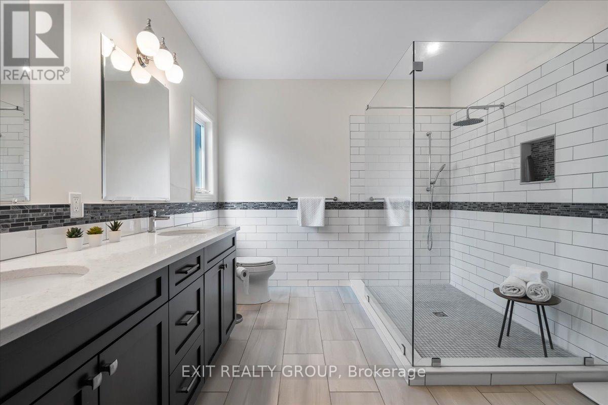 18 Gilbert Crescent, Prince Edward County, Ontario  K0K 3L0 - Photo 26 - X12413320