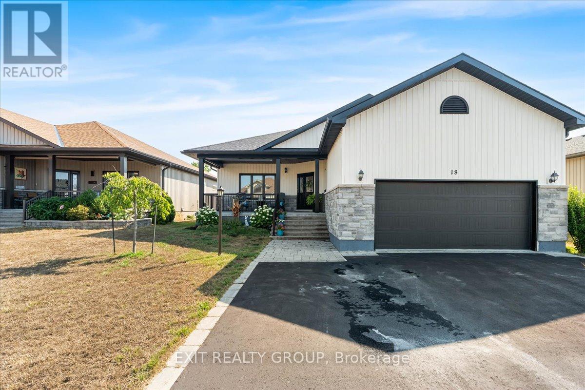 18 Gilbert Crescent, Prince Edward County, Ontario  K0K 3L0 - Photo 3 - X12413320