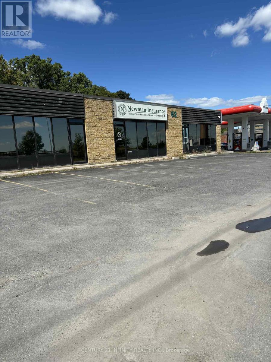 62 Dundas Street W, Belleville, Ontario  K8P 1A3 - Photo 2 - X12413364