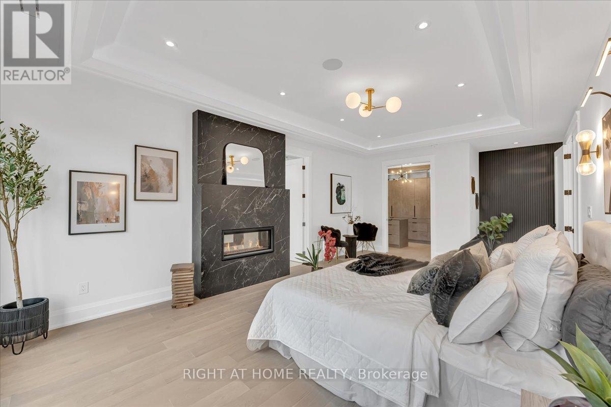 2572 Edenhurst Drive, Mississauga, Ontario  L5A 2L3 - Photo 25 - W12413178