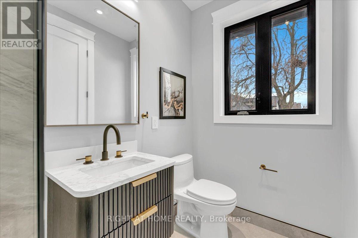2572 Edenhurst Drive, Mississauga, Ontario  L5A 2L3 - Photo 28 - W12413178