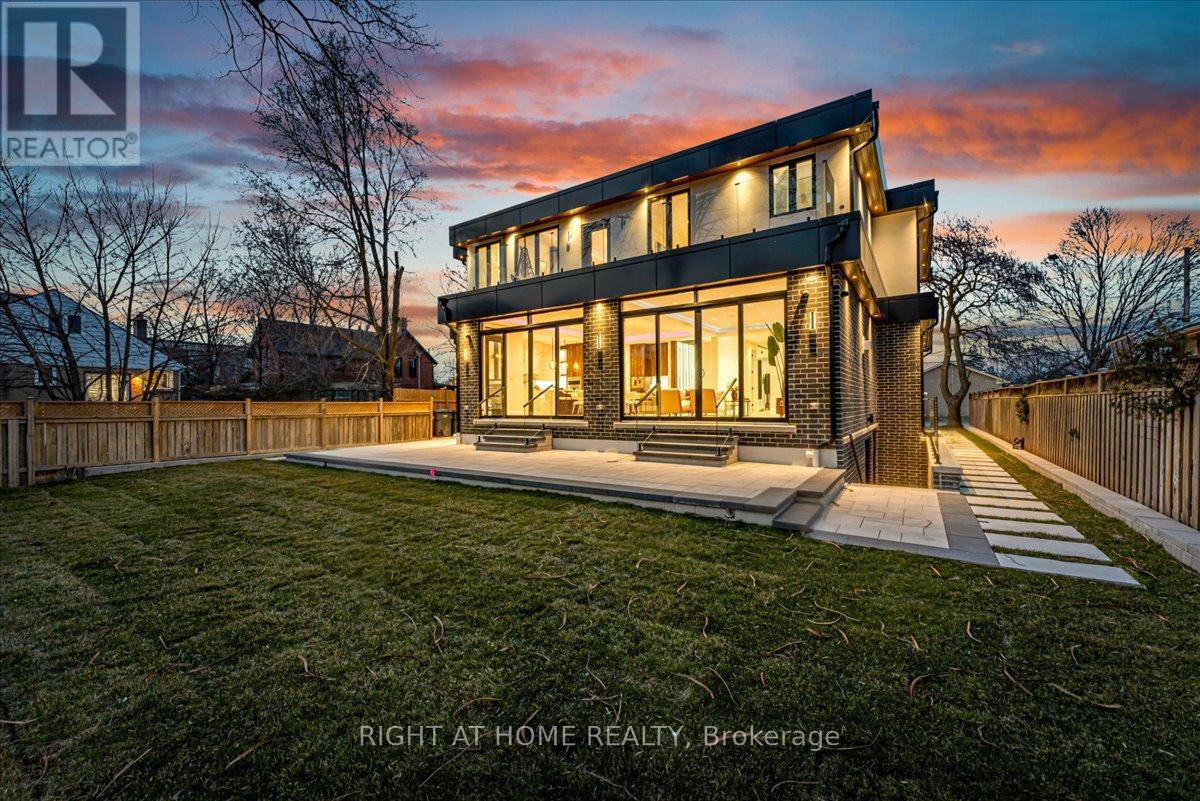 2572 Edenhurst Drive, Mississauga, Ontario  L5A 2L3 - Photo 41 - W12413178