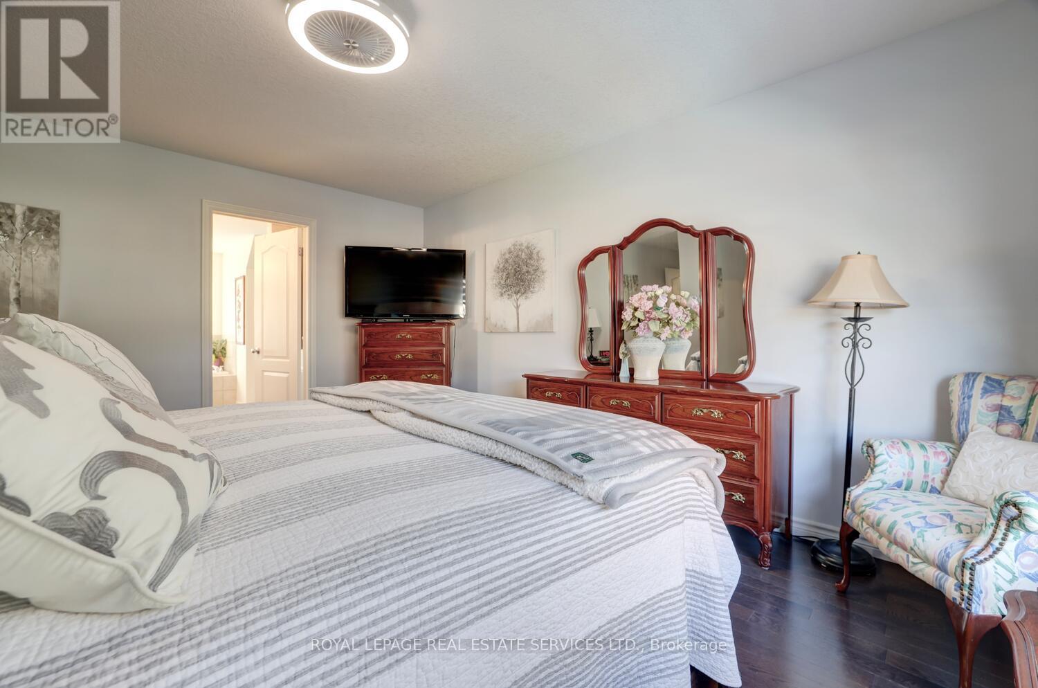 35 Aiken Crescent, Orangeville, Ontario  L9W 0B2 - Photo 21 - W12413182