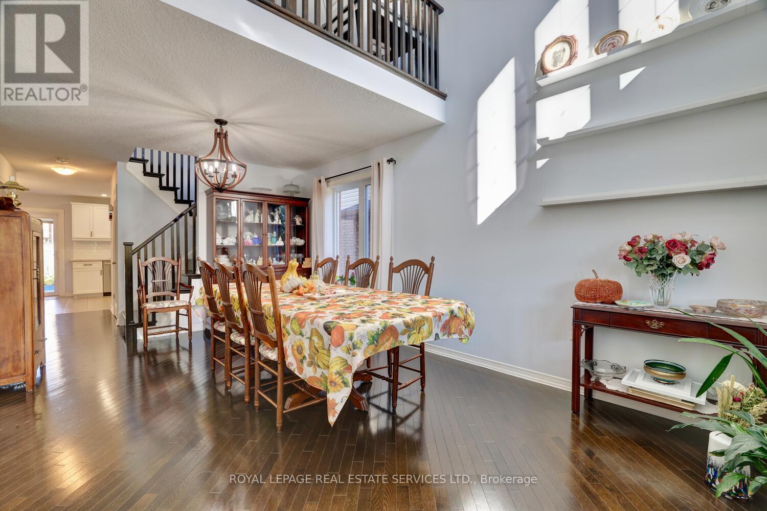 35 Aiken Crescent, Orangeville, Ontario  L9W 0B2 - Photo 6 - W12413182